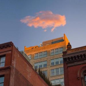 老师好紧⋯蕾丝丝袜真人视频
